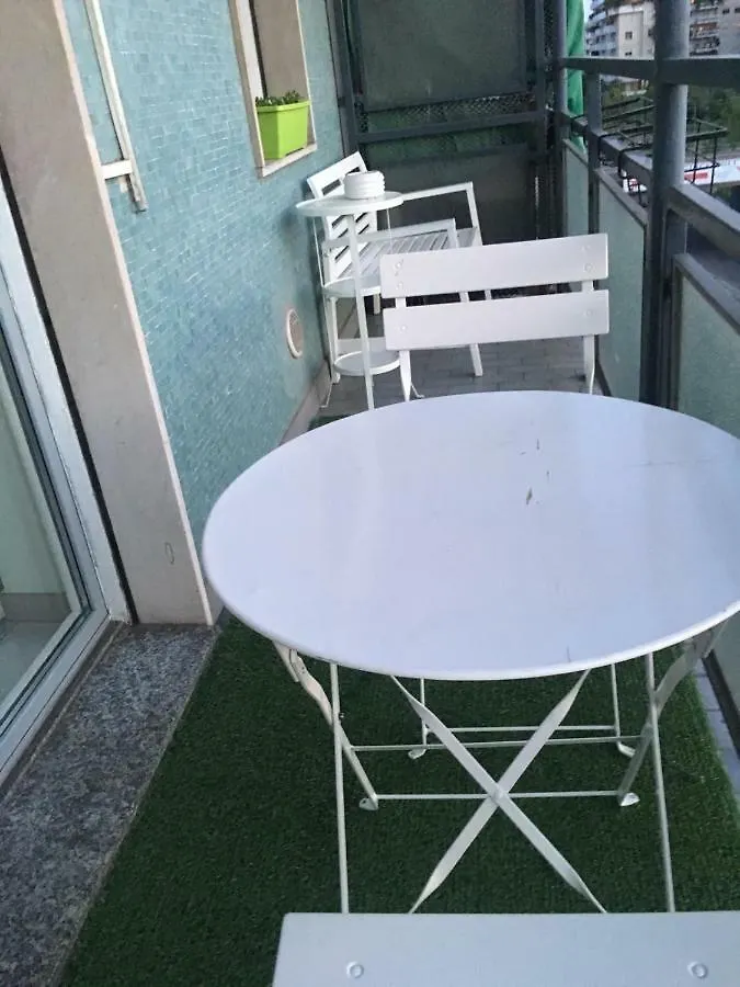 Leoni Charminghouse Apartment Milan Italy
